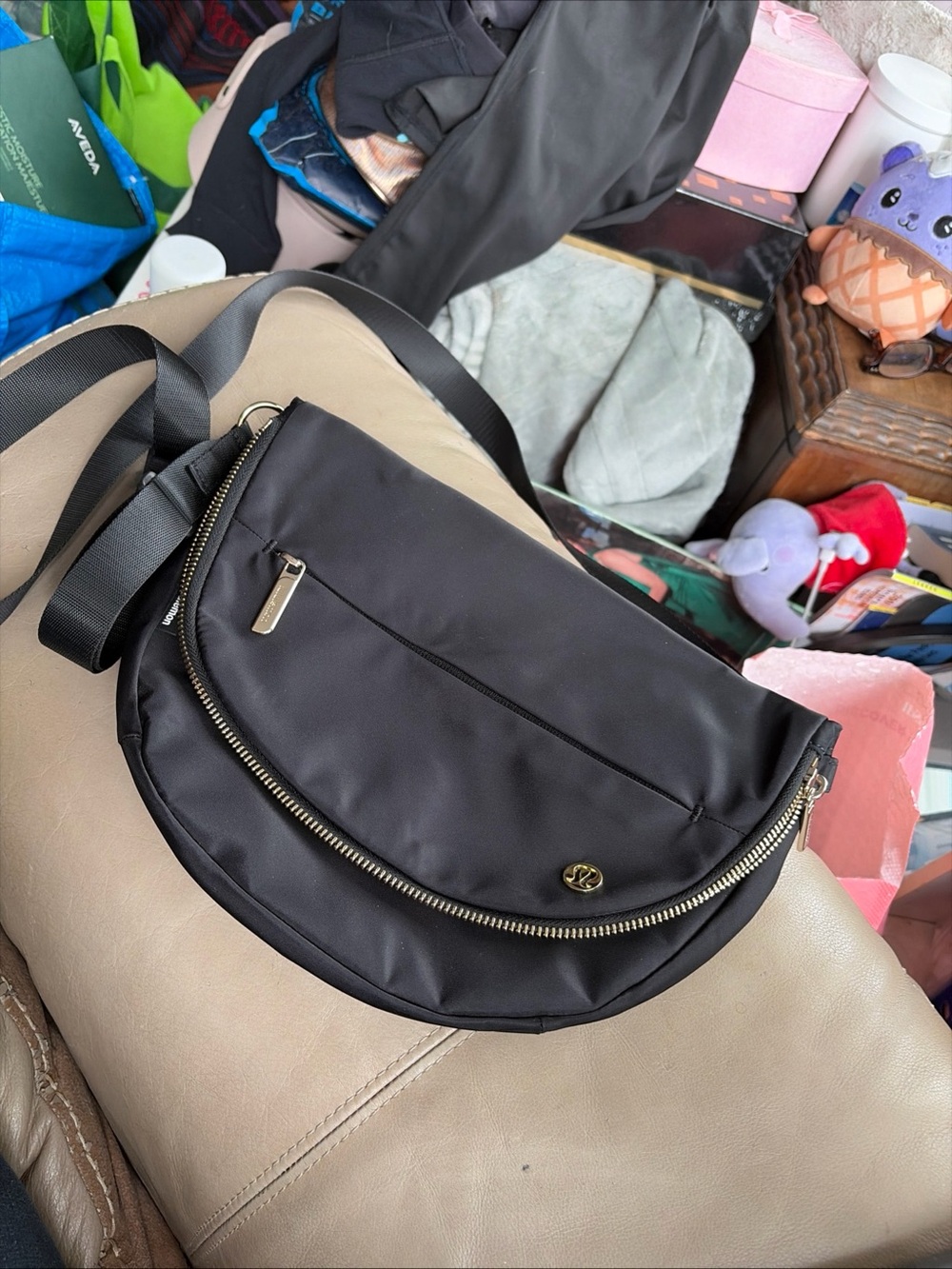 lululemon athletica all night festival bag black and gold. New! 8”x11”